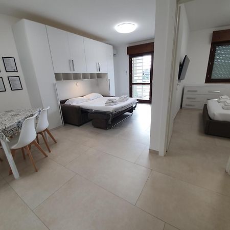 Alloggio Parco Di Plinio Apartment Infernetto ภายนอก รูปภาพ
