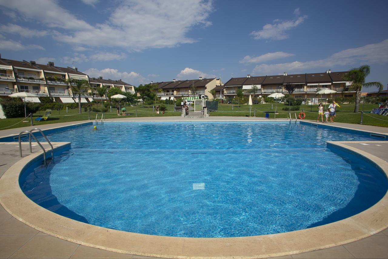 Alloggio Parco Di Plinio Apartment Infernetto ภายนอก รูปภาพ